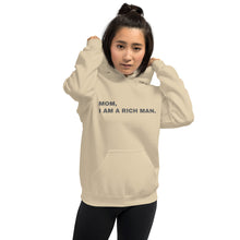 Load image into Gallery viewer, Hoodie Damen MOM, I AM A RICH MAN | Kapuzenpullover in beige