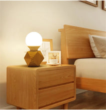 Laden Sie das Bild in den Galerie-Viewer, Nordische Tischlampe aus Holz in verschiedenen Formen - nordic lamp - WhiteWhiskers