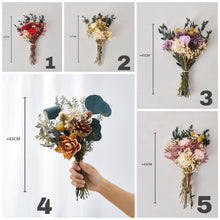 Laden Sie das Bild in den Galerie-Viewer, Minimalistische zeitlose Vase in weiß oder rosé