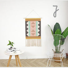 Laden Sie das Bild in den Galerie-Viewer, Makramee bunter farbenfroher Boho Wandteppich Wandbehang Tapisserie 50x70 cm - verschiedene Muster - WhiteWhiskers