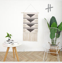 Laden Sie das Bild in den Galerie-Viewer, Makramee bunter farbenfroher Boho Wandteppich Wandbehang Tapisserie 50x70 cm - verschiedene Muster - WhiteWhiskers