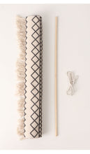 Laden Sie das Bild in den Galerie-Viewer, Makramee bunter farbenfroher Boho Wandteppich Wandbehang Tapisserie 50x70 cm - verschiedene Muster - WhiteWhiskers