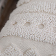 Laden Sie das Bild in den Galerie-Viewer, Boho Deko Kissen in weiß