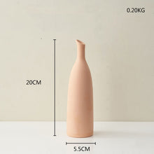 Laden Sie das Bild in den Galerie-Viewer, Minimalistische zeitlose Vase in weiß oder rosé