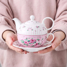 Laden Sie das Bild in den Galerie-Viewer, 4-teiliges Porzellan Tee Set in weiß-rosa &quot;TEA TIME&quot; - WhiteWhiskers
