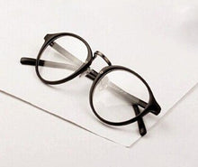 Load image into Gallery viewer, Nerd Brille mit Fensterglas - unisex - verschiedene Ausführungen - WhiteWhiskers
