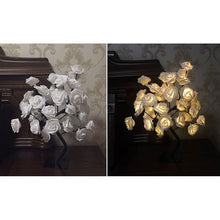 Load image into Gallery viewer, Lampe weiße Rosen mit EU Stecker- warmes Licht - WhiteWhiskers
