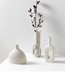 Minimalist timeless vases in white - Nordic style