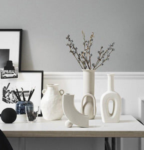 Minimalist timeless vases in white - Nordic style