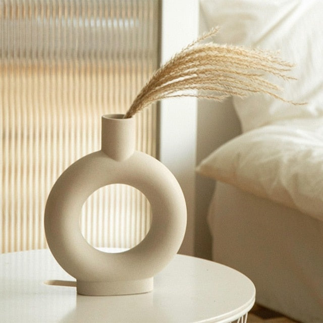 Minimalistische Donut Vase in beige