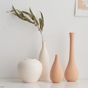 Minimalist timeless vase in white or rosé