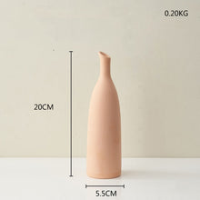 Laden Sie das Bild in den Galerie-Viewer, Minimalistische zeitlose Vase in weiß oder rosé
